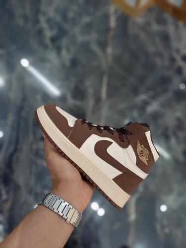 کفش کتانی نایک جردن 1 ساق بلند قهوه ای کرم Nike Air Jordan 1 Mid Brown دخترانه