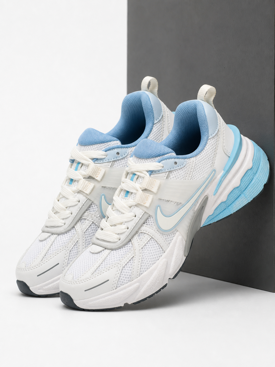 کفش کتانی اسپرت Nike v2k رنگ‌بندی متنوع سبک و راحت