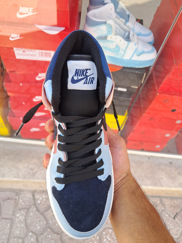 کفش بسکتبال نایکی دخترانه ایر جردن ۱ ساقدار مشکی سرمه ایNike Air Jordan