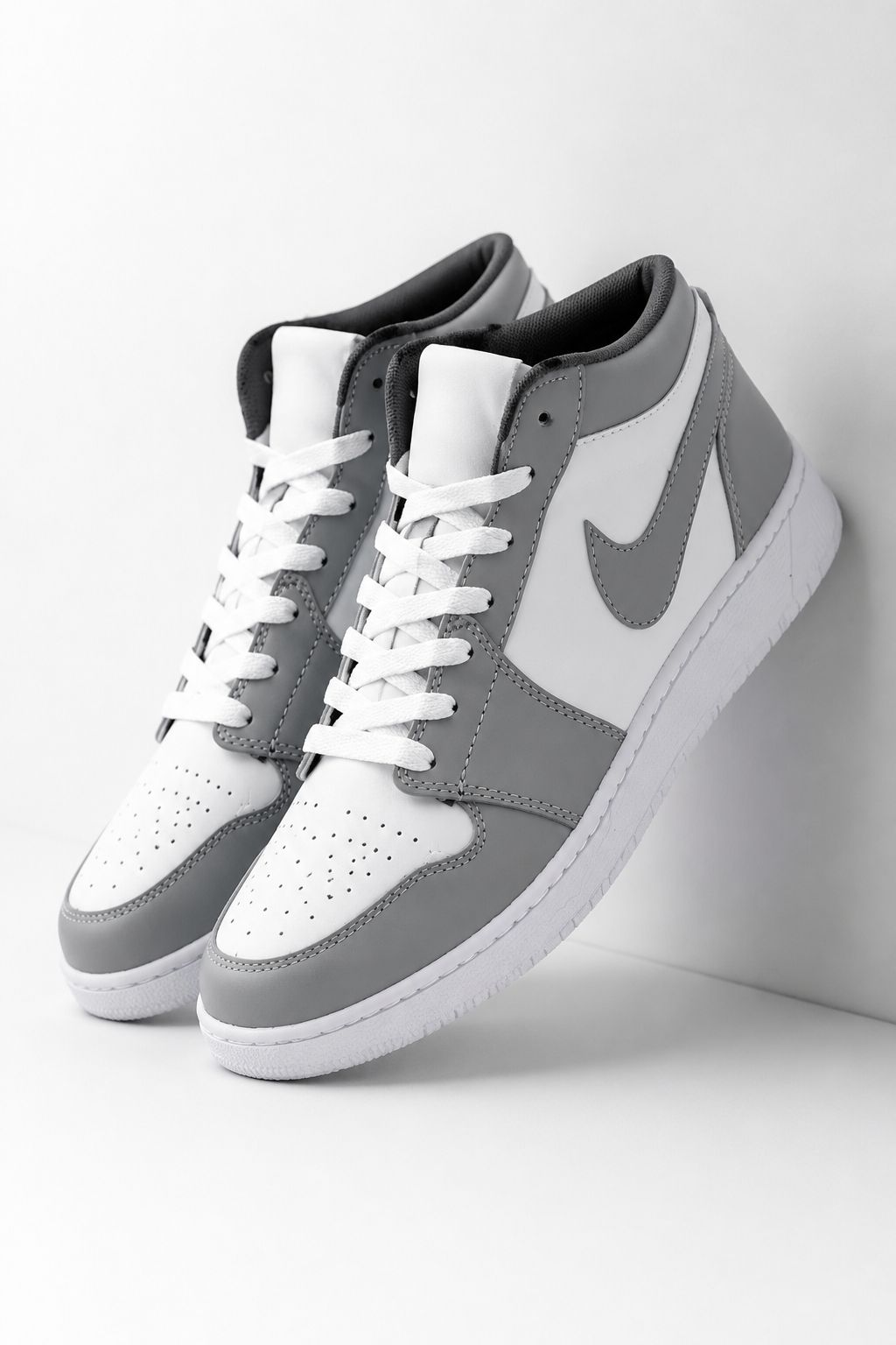 کتونی بسکتبال نایکی مردانه جردن ۱ ساق کوتاه طوسی سفید - Nike Air Jordan 1 Low