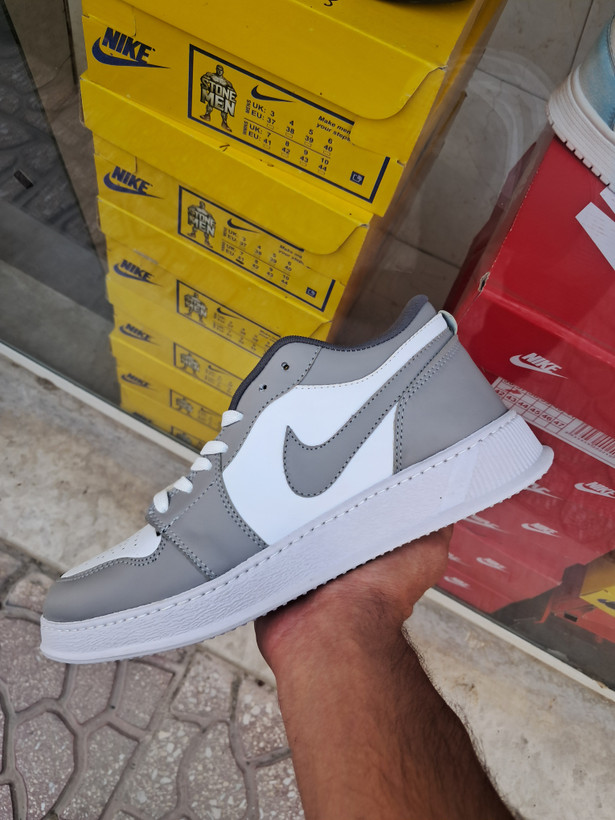 کتونی بسکتبال نایکی مردانه جردن ۱ ساق کوتاه طوسی سفید - Nike Air Jordan 1 Low