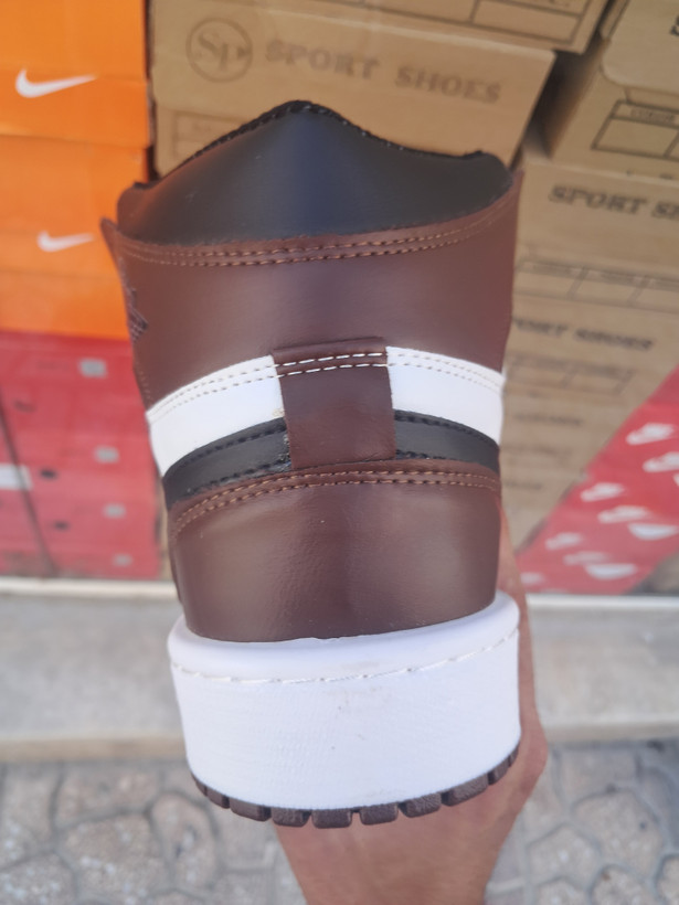 کفش بسکتبال نایک مدل JORDAN 1 ساقدار سفید قهوه ای